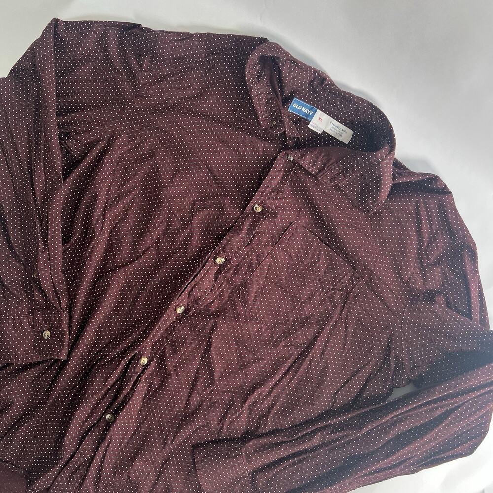Old Navy Everyday Shirt Men's Regular Fit Burgundy Polka Dot Button-Up XL Long … - Picture 2 of 7